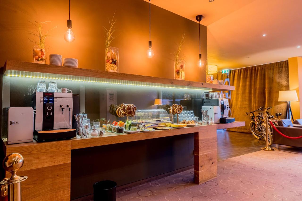 Hotel Bacchus เบนส์ไฮม์ ภายนอก รูปภาพ